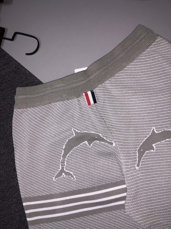 ブランドハーフパンツ角部分ディテール